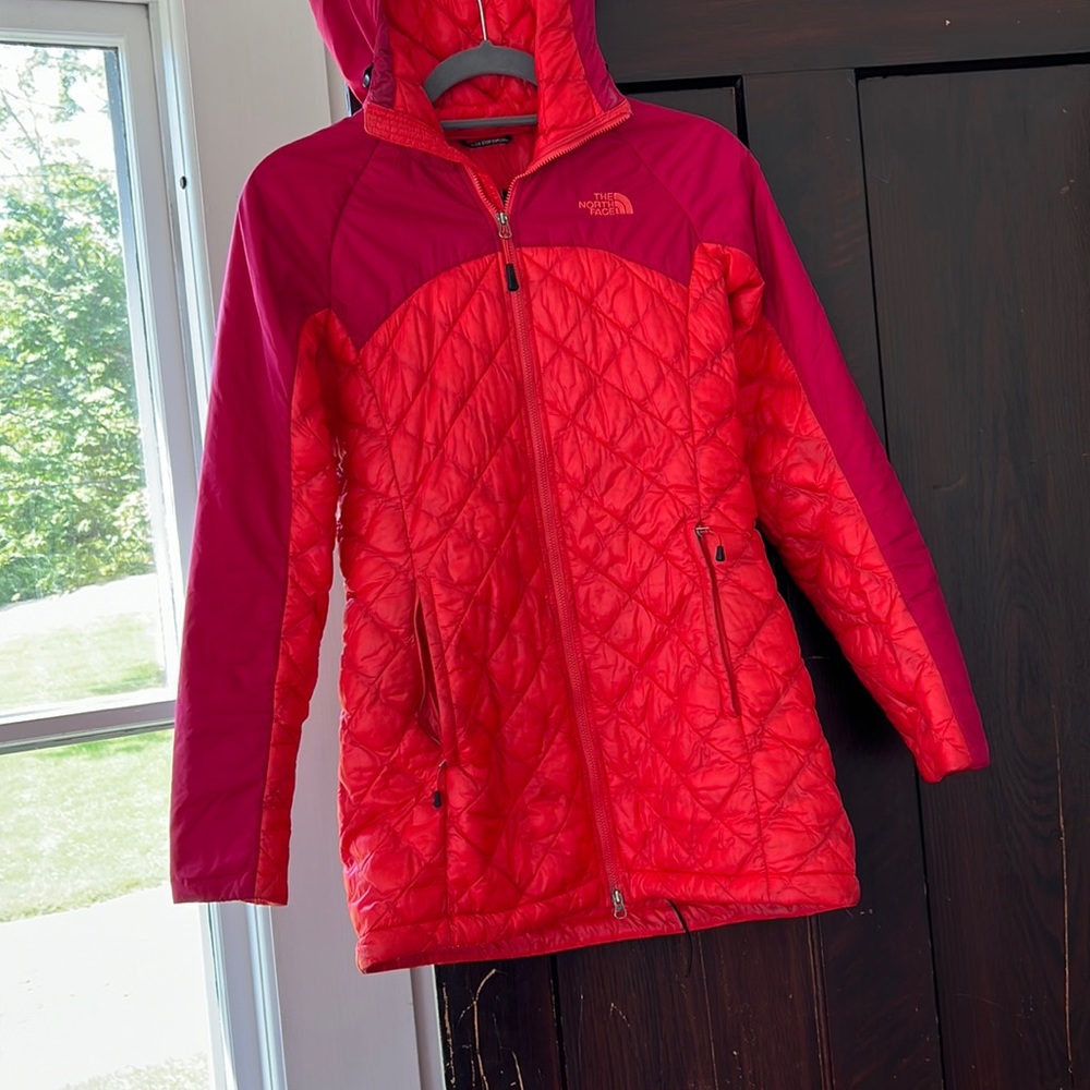 The North Face thermoball parka size xs